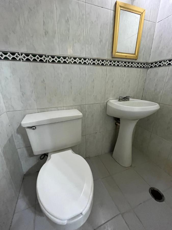 סן חואן דה לוס לאגוס Hotel Paris מראה חיצוני תמונה