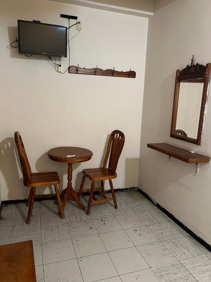 סן חואן דה לוס לאגוס Hotel Paris מראה חיצוני תמונה